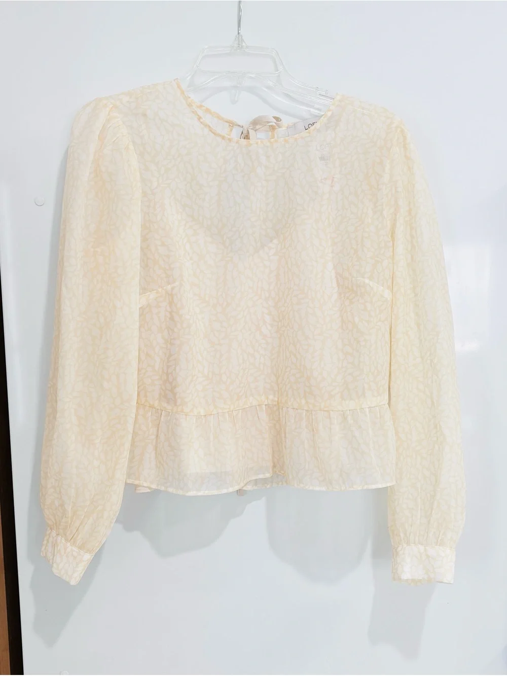 NWT Loft Feather Print Tie Back Peplum Blouse W/ Cami Pale Yellow Size Small